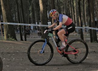 Pauline Ferrand-Prevot i Mathieu van der Poel triumfują w XCC w Lenzerheide