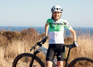 Mona Mitterwallner w Cannondale Factory Racing Team.