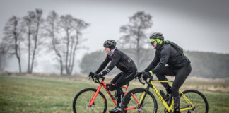 GRAVELOWY OSCAR PROSTO Z KAMPINOSU